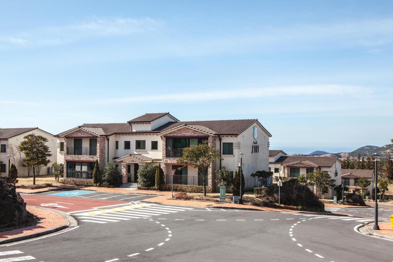Ardenhill Resort & Golf Jeju Exterior foto
